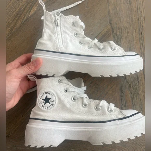 Chuck Taylor All Star Lugged Lift
Platform Canvas LITTLE KIDS HIGH TOP SHOE sz 1 - Picture 2 of 12